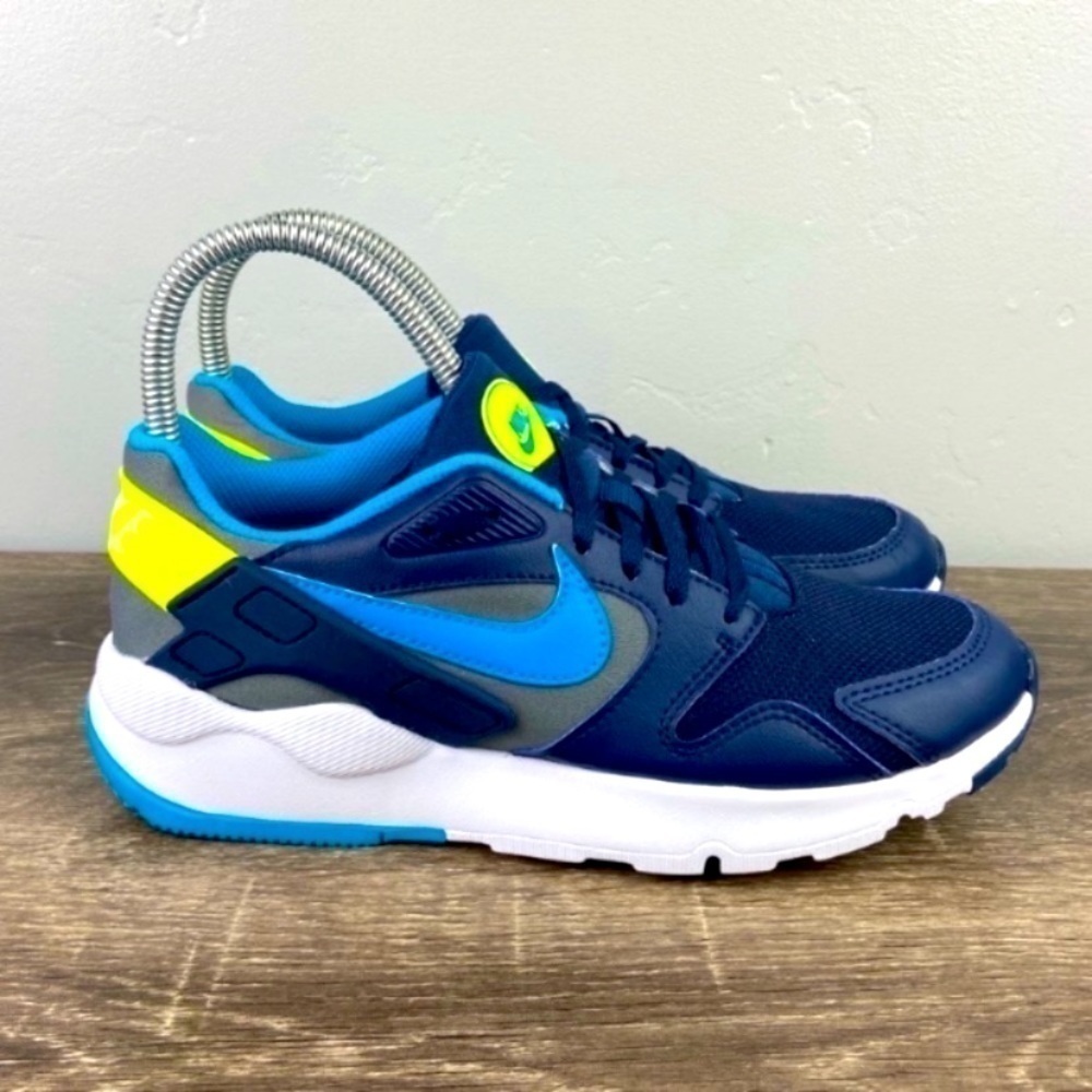 NEW Nike LD Victory